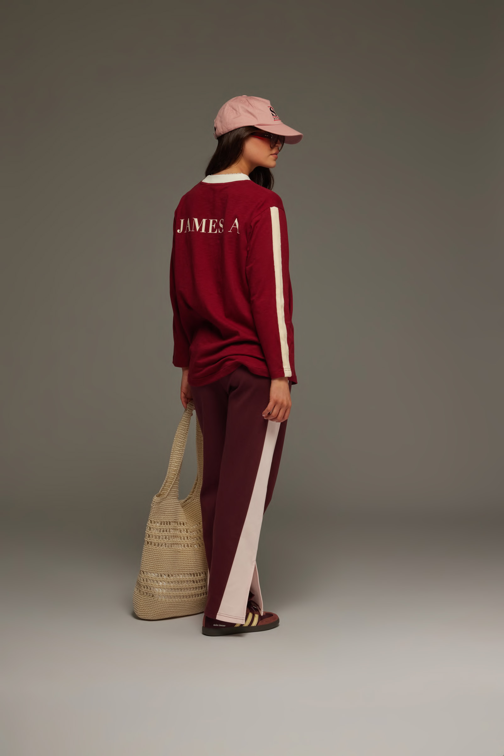 ARAMINTA JAMES 25HS&PF-122